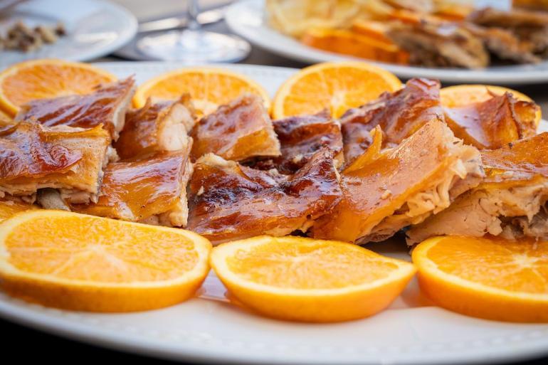 Como Aquecer o Leitão que Sobrou Sem Perder a Pele Crocante